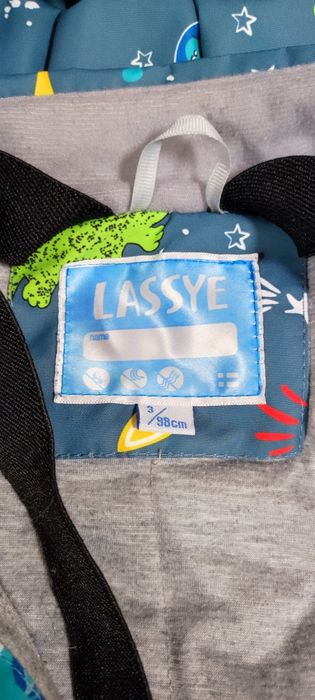 Весенний комбинезон Lassye