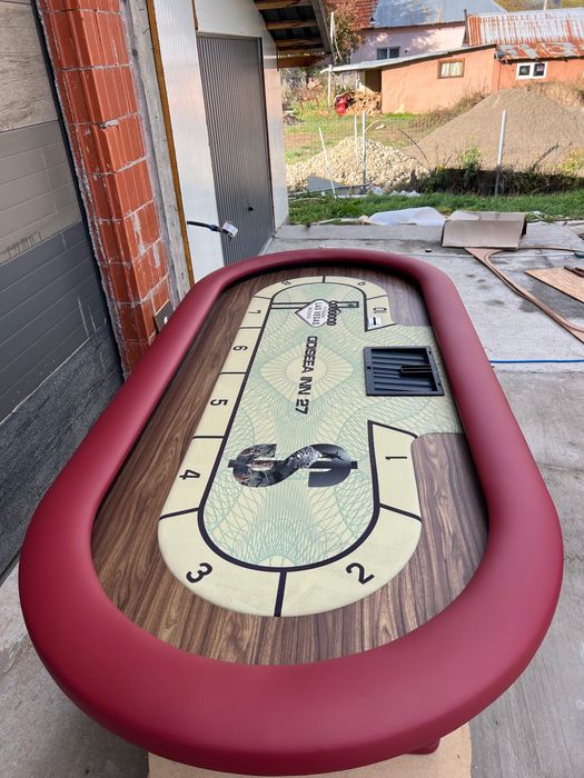 Masa de poker Las Vegas Ultimate la cerere customizata CustomTables.eu