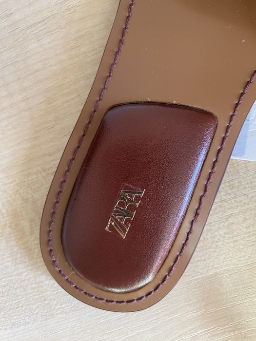 Slapi Zara din piele