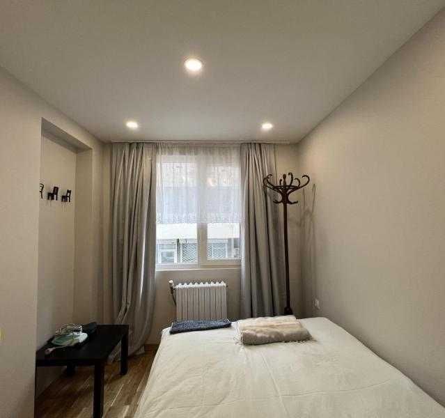 Дава се под наем Тристаен апартамент в Бургас, Лазур - 90 кв.м за 510 € - Снимка #6
