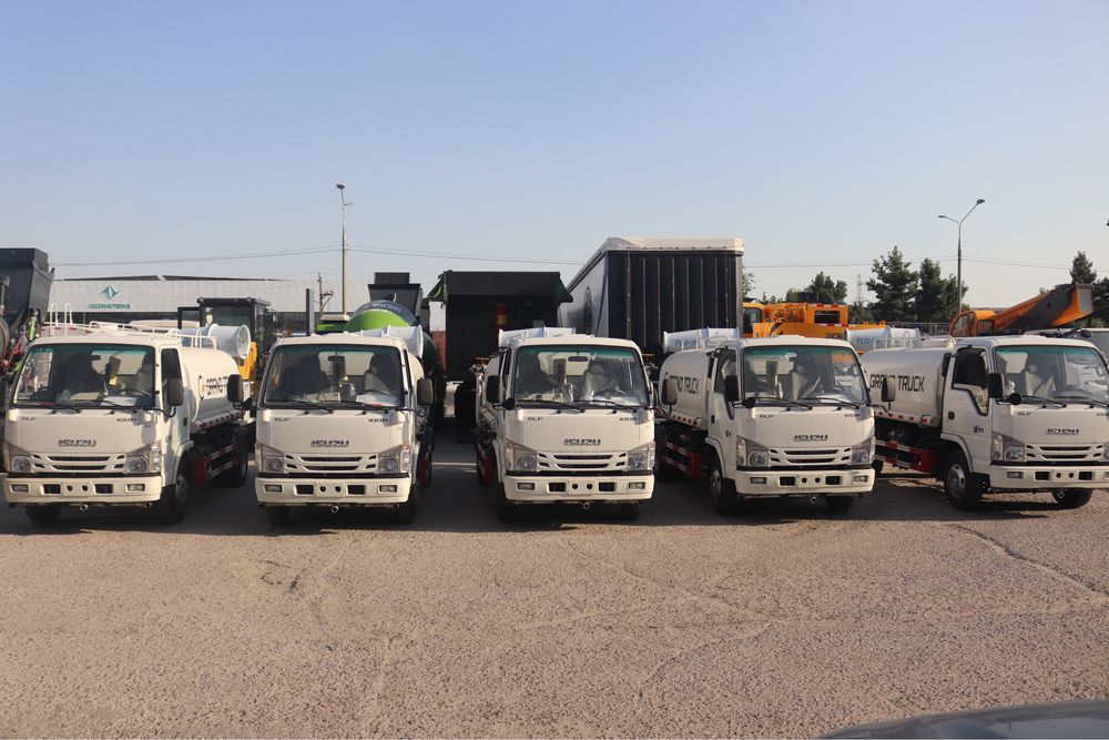 Isuzu vodavoz , водавоз 5 kub куб