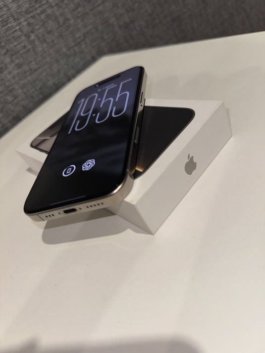 Продам Iphone 16 pro 256gb