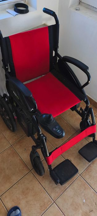 Carucior electric pentru persoane cu dizabilitati BSKA – pliabil.