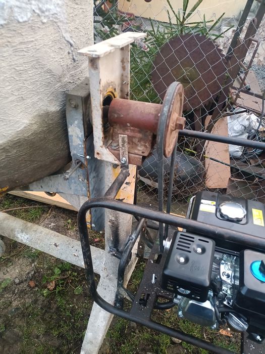 Vand beroniera pe benzina