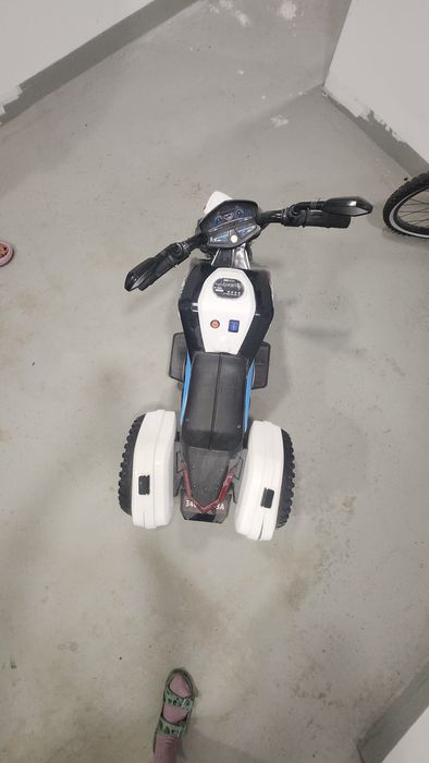 Детски акумулаторен мотор