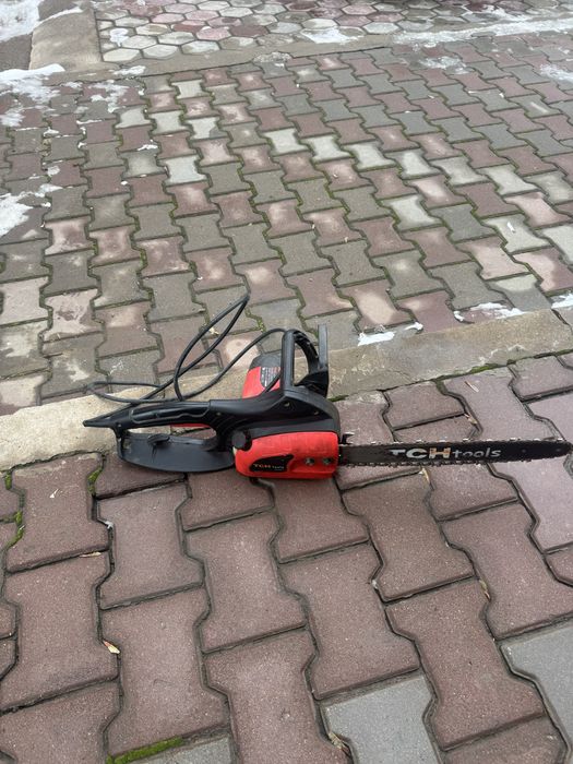 Электро пила в отличном состояний