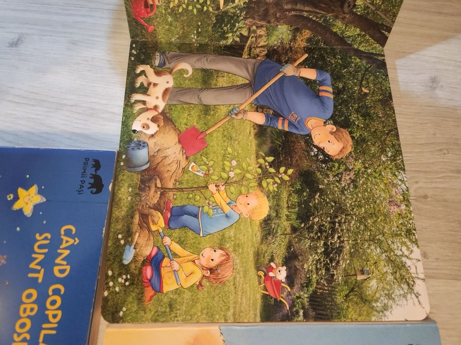 Carti cartonate pentru copii 2 ani