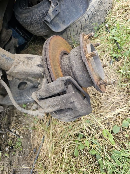 Fuzeta butuc roata stânga dreapta pe dublu ford transit 2000-2006