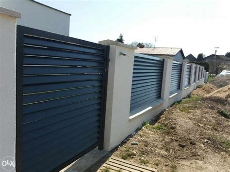 Vand garduri și porți