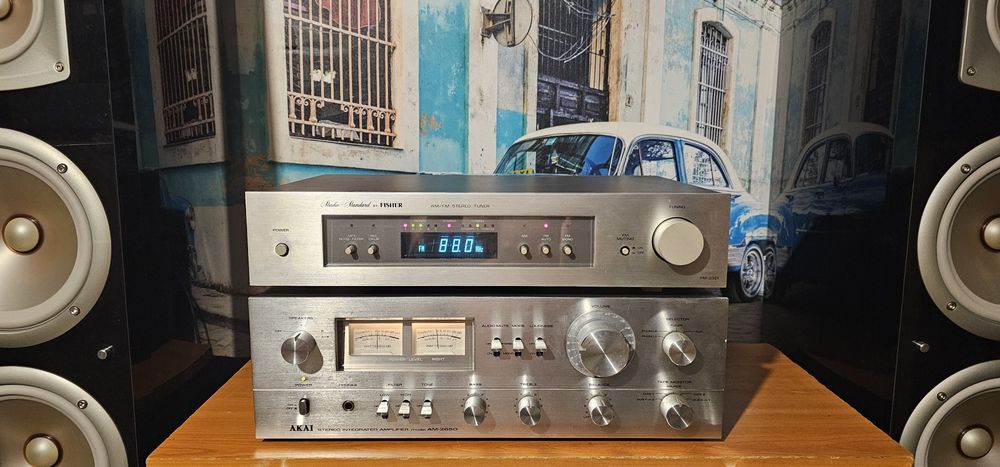 Muzica la radio tuner Fisher FM 2321 - Studio Standard