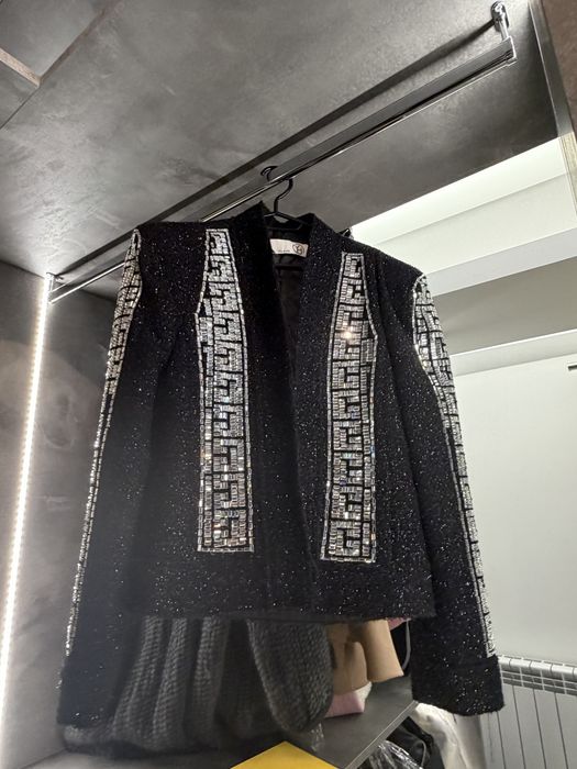 Дамско Сако с камъни