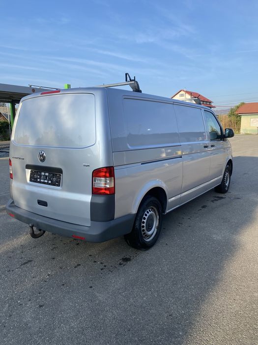 VOLKSWAGEN Transporter 2010 — imagine 3