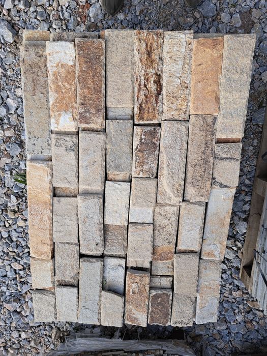 Естествен камък ,гнайс , тикли ,настилка и облицовка