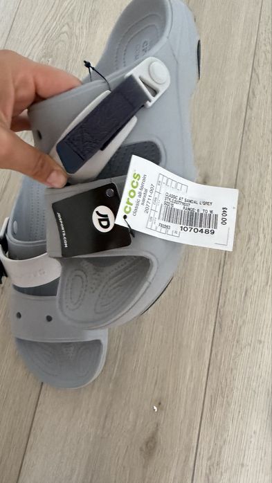 Crocs incaltaminte  confortabila si durabili