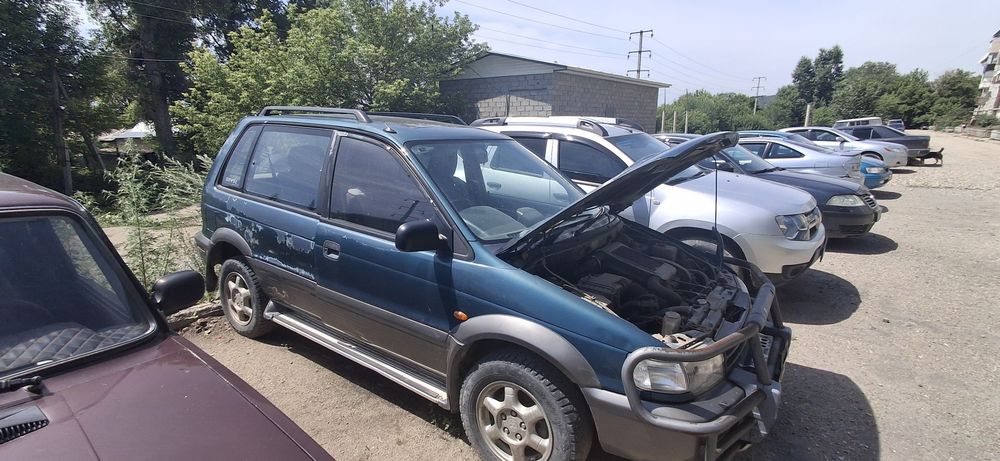 Mitsubishi RVR 1994 года