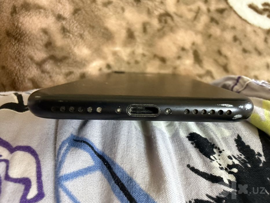 Продается Iphone 7.