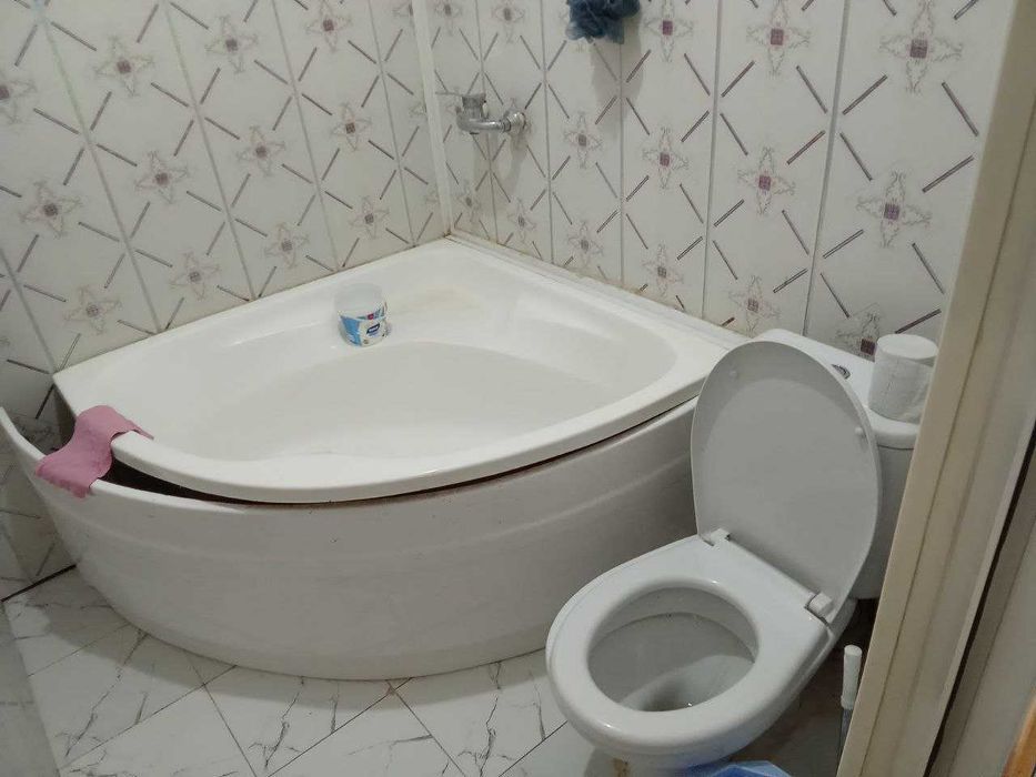 Сдается 1 комнатная квартира на 3 этаже в 4 этажном доме на Нихи