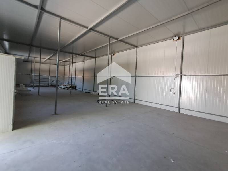 Дава се под наем Промишлена сграда в Варна, Трошево - 220 кв.м за 2000 € - Снимка #8