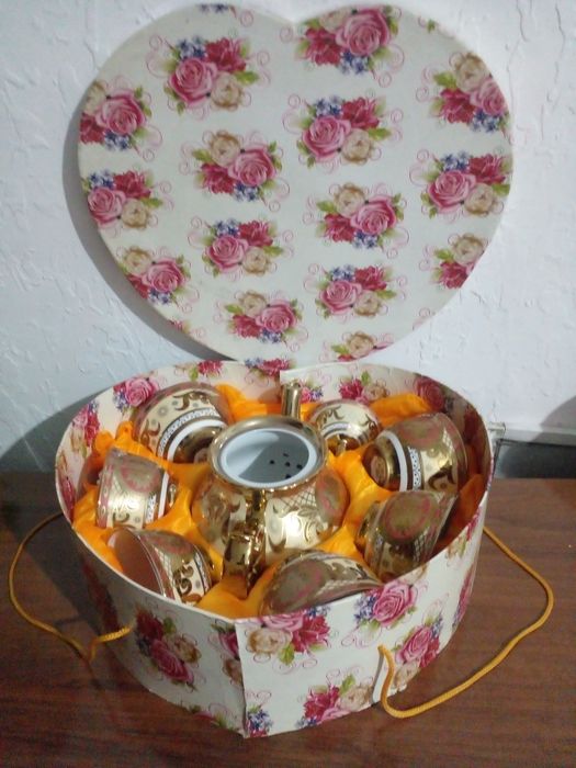 Сервиз чайный кофейный.