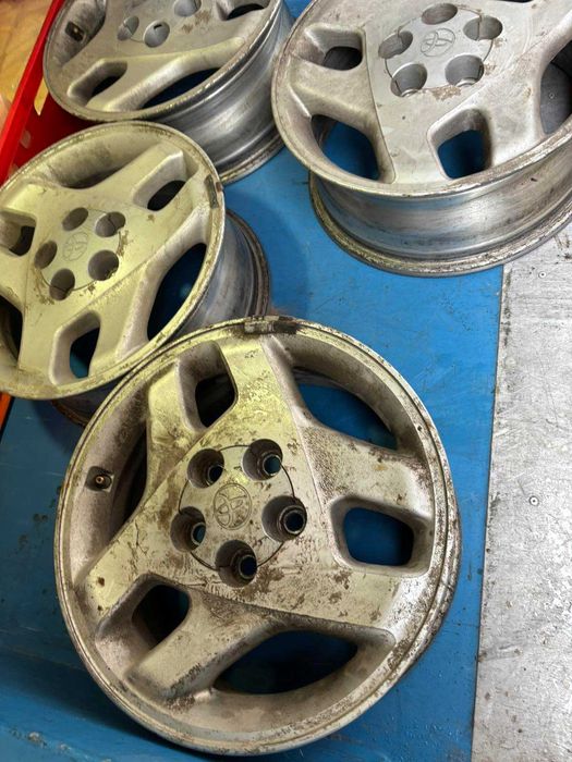 Лети джанти за Toyota 16цола 5 х114, 3