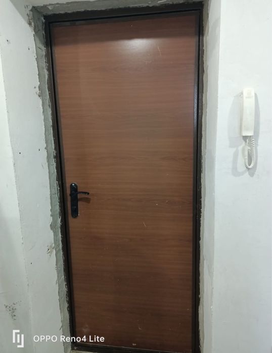 Входная дверь по дерево