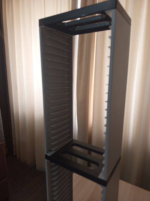 Полочка для дисков