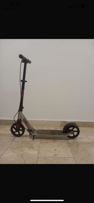 Trotineta roz Dechatlon