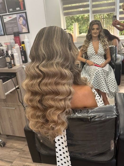 Make-up și coafat la domiciliu 100 lei