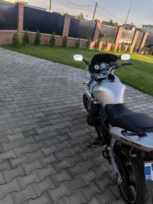 Kawasaki zr 750 S