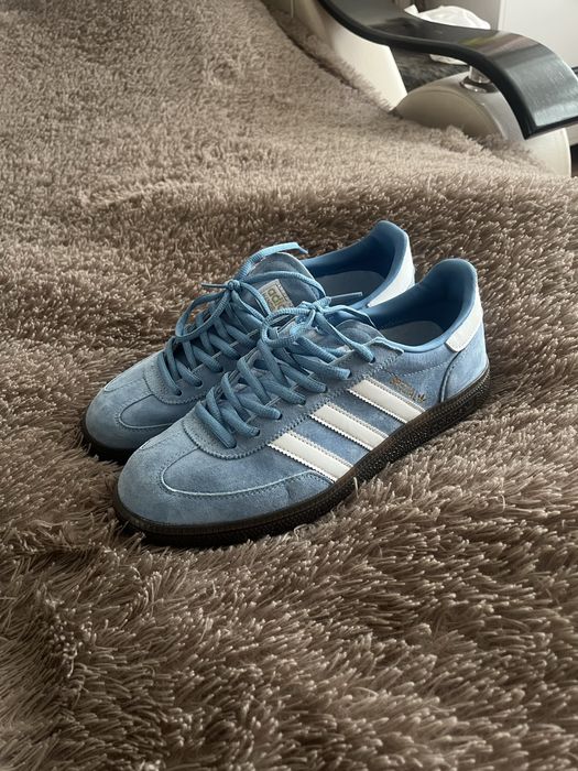 Кроссовки adidas spezial