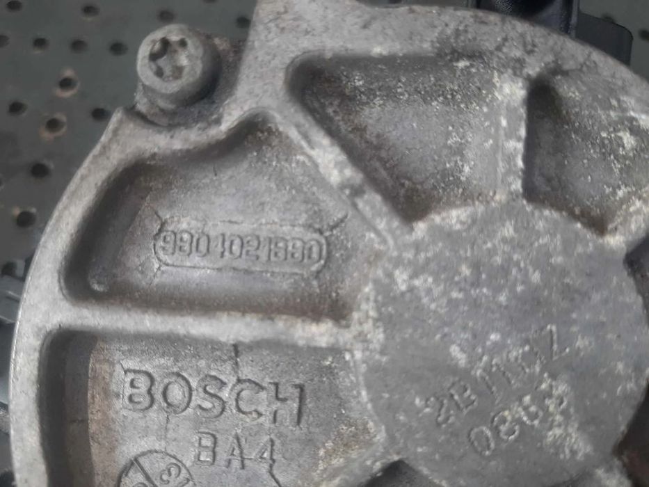 pompa vacuum 1.6 hdi   peugeot 308 208 5008  citroen c3 c4  9804021880
