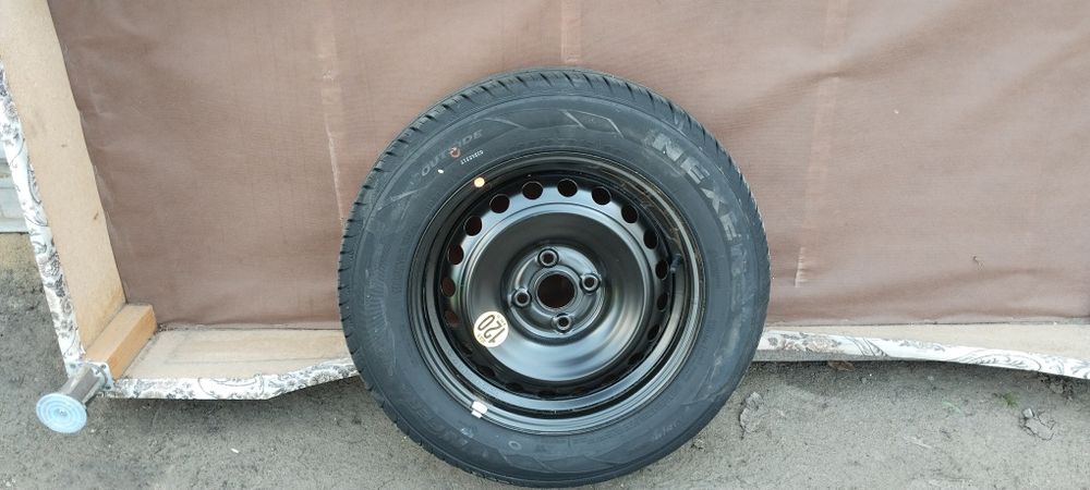 Продам запаску на Кио рио