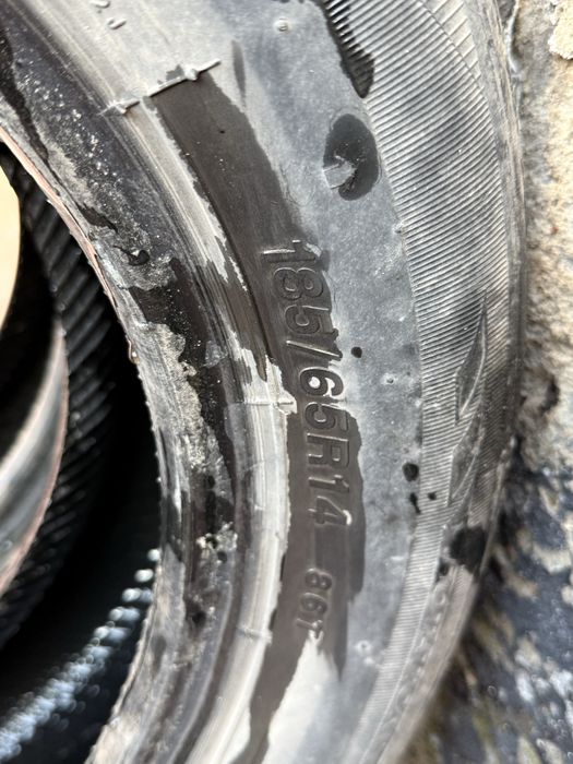 Продам комплект резины