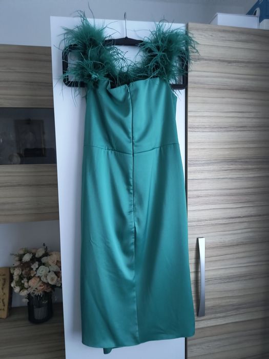 Vând rochie elegantă