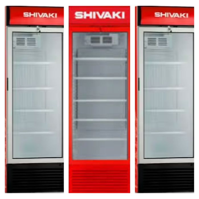 Vitrina holodilnik ozgina ishlangan