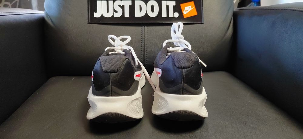 Nike Revolution 7,номер 38,5