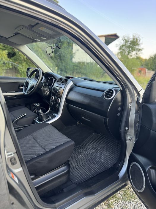 Suzuki Grand Vitara/1.9DDiS/4x4/Diff-lock/2010/absolut impecabil !