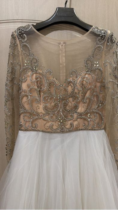 Вечернее платье в пол