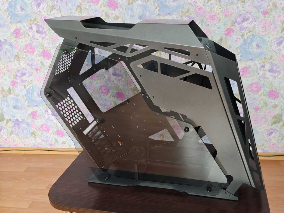 Корпус компьютерный Xigmatek Zeus