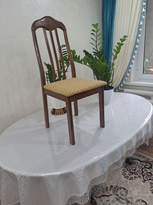 Стол и стулья,  горка