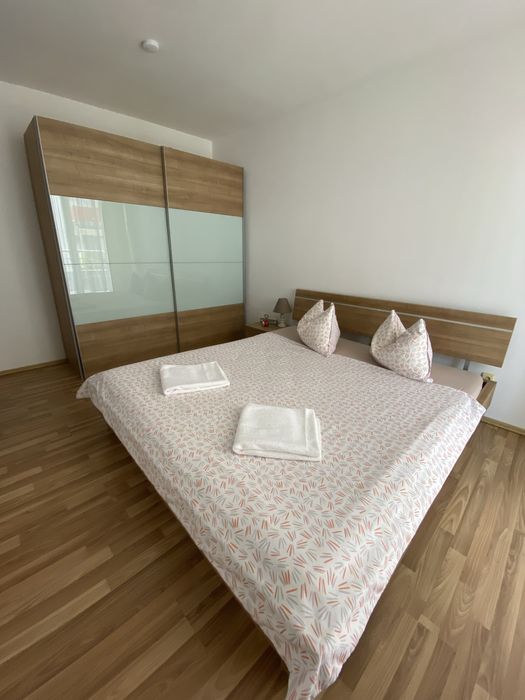 De inchiriat apartament 2 camere zona Nufarul