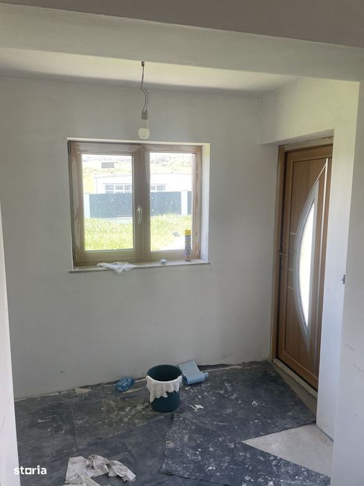 Se vinde casa la gri, din caramida, judet/oras Vaslui, sat Corbu