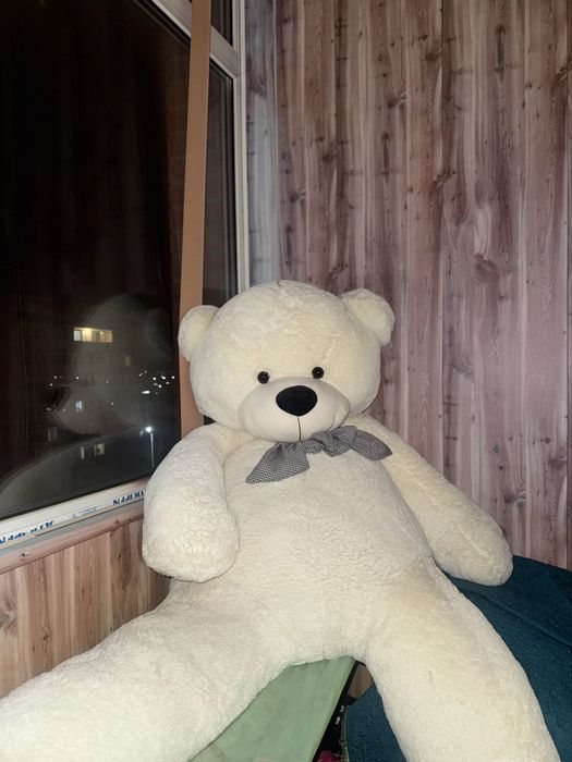 Продам Большого белого медведя!