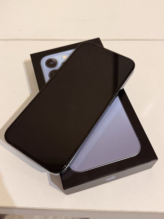Продам Iphone 13 pro