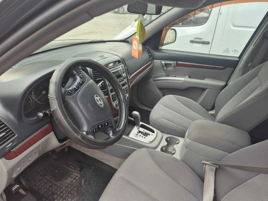 Продавам Hyundai Santa Fe, 4x4 много добро състояние