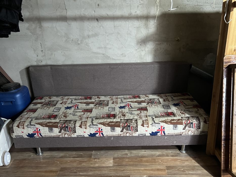 Продам Диван отличном состояний