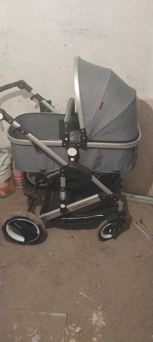 Продам коляску почти новая