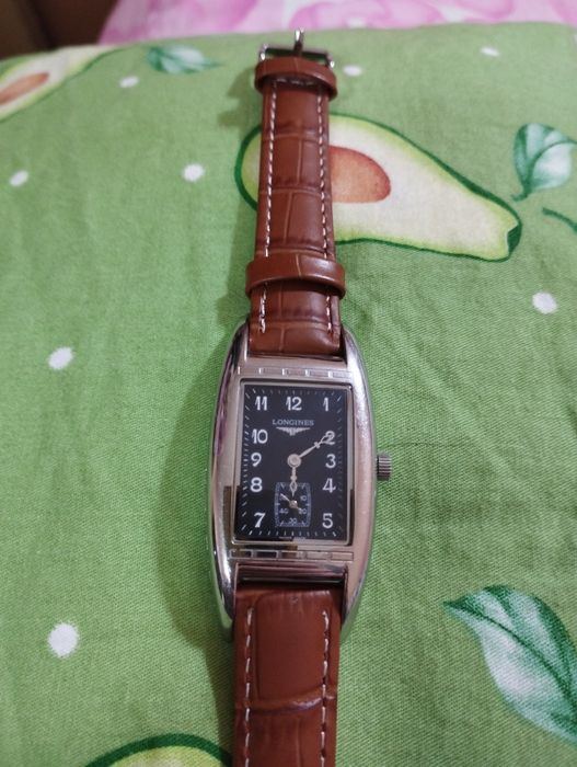 Женские наручные часы