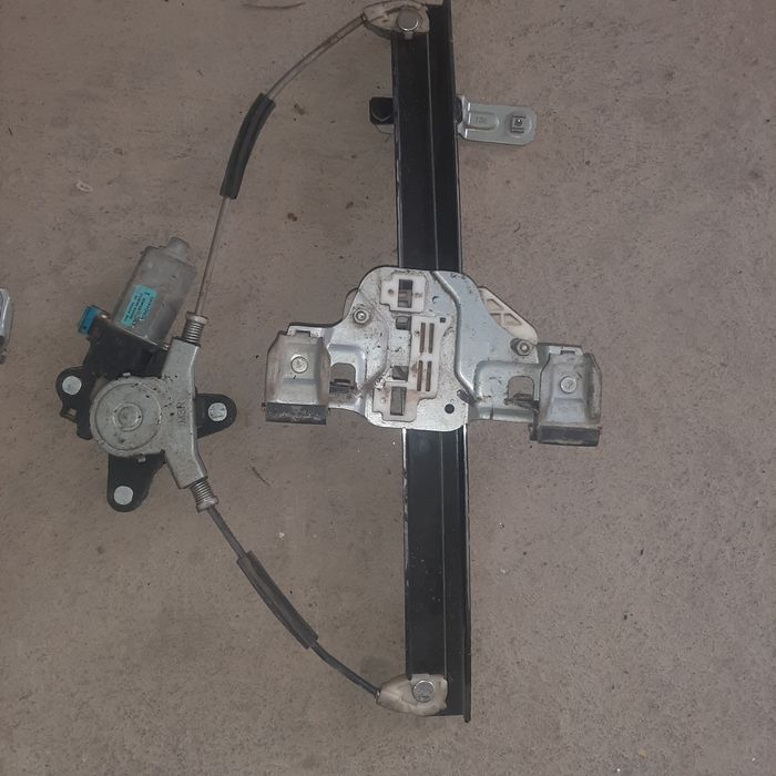 Стеклоподемник coblt spark nexia