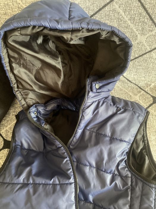 Продам жилетку  для мальчика